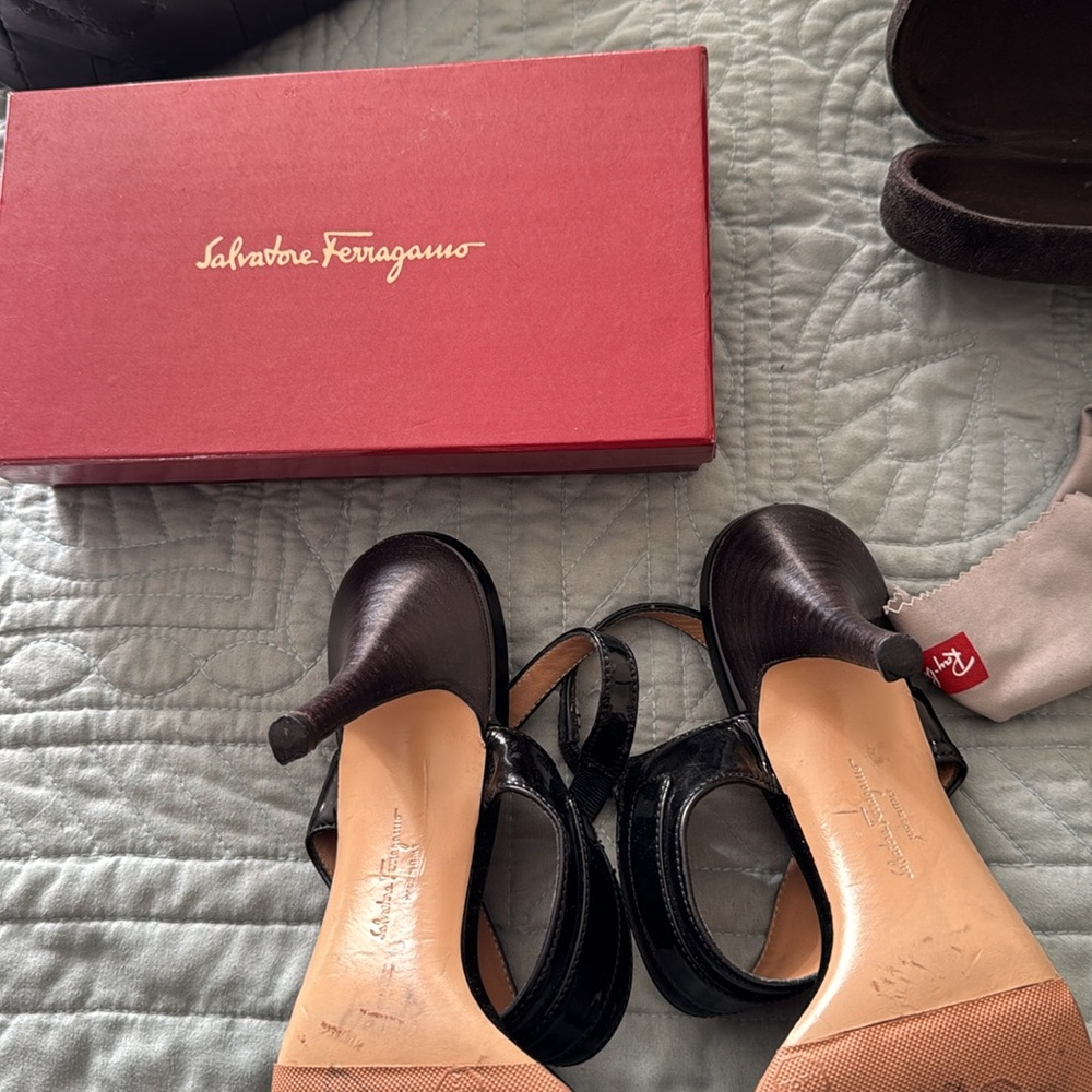 Salvatore Ferragamo Black Women's Heels - Picture 11 of 11